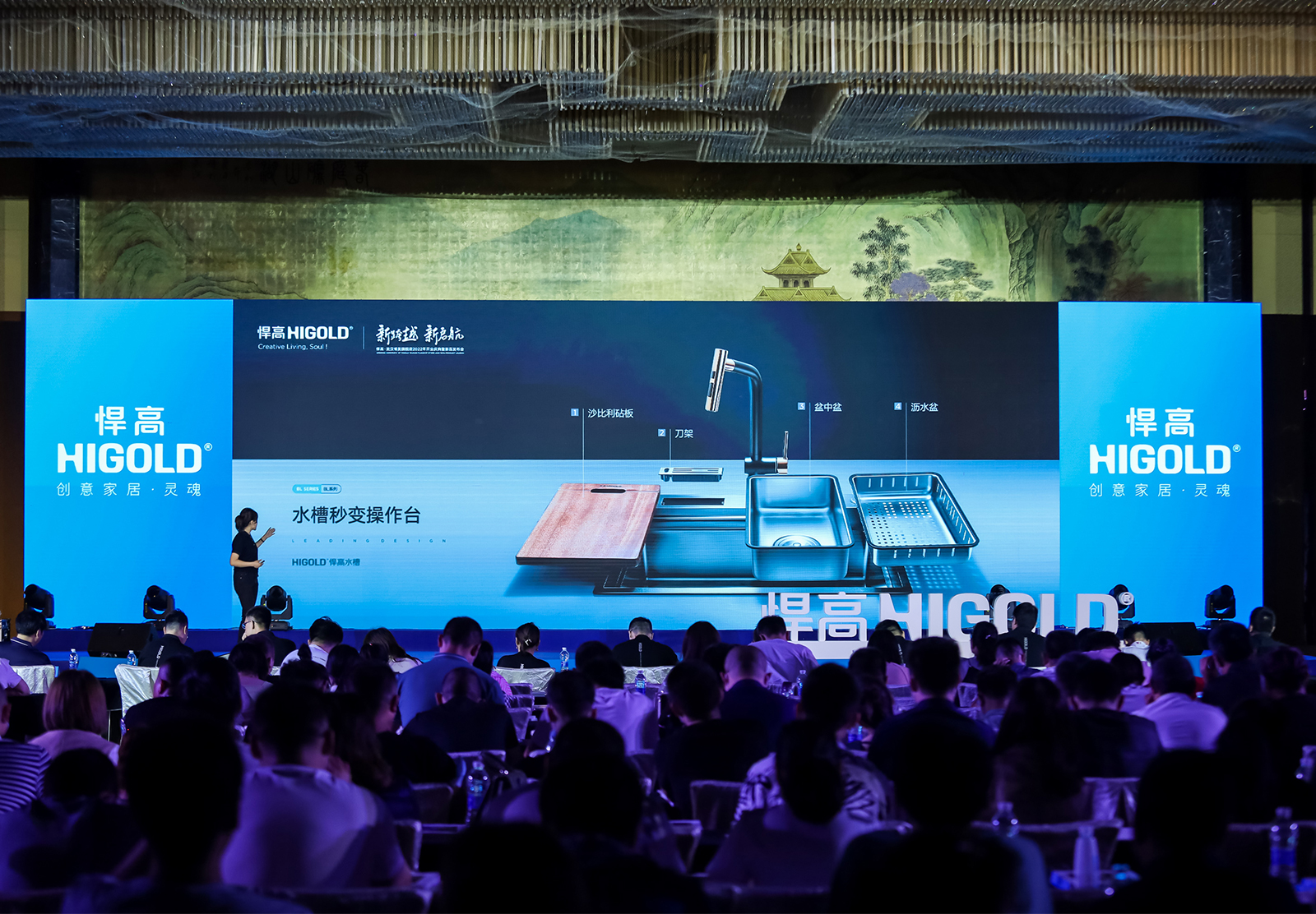 qm球盟会·(中国)球盟会·武汉旗舰店逆势扩店，近千客户捧场新品发布会